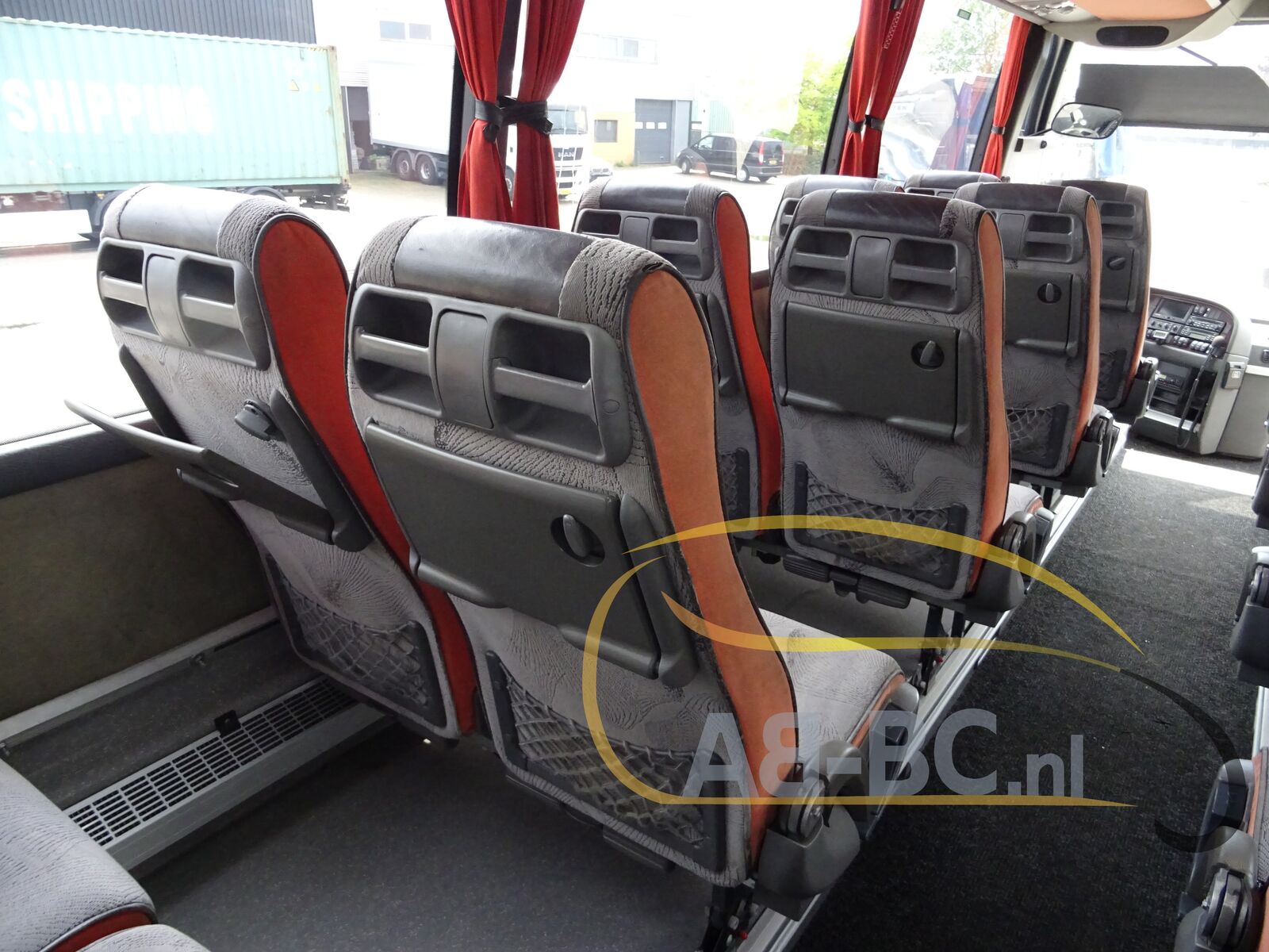 coach-bus-VOLVO-9700-Comfort-51-Seats-EURO-5---1652970140093517861_orig_fe6543af9a45bef40a4652b3f2f52e87--22051917183207205200