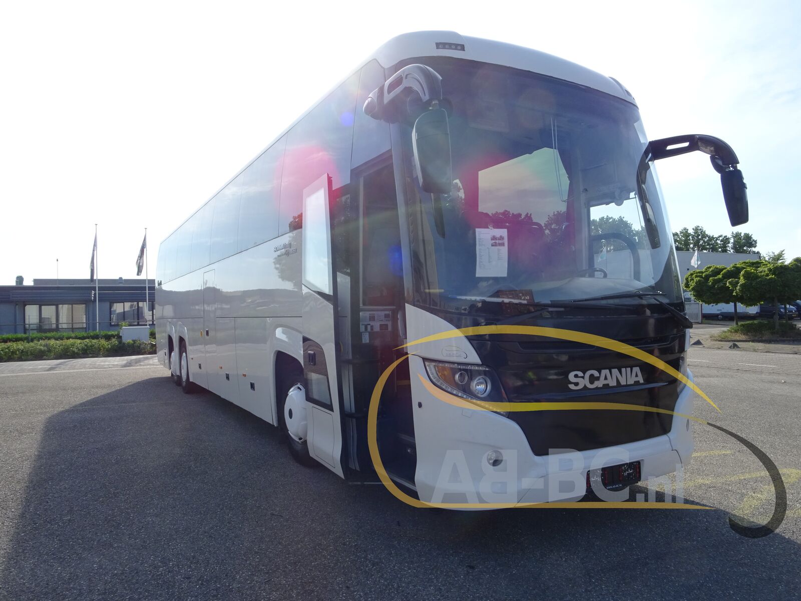 coach-bus-SCANIA-Higer-Touring-HD-59-Seats-EURO-5---1656573914427246583_orig_8a9ace044229309478706a36d679f2d7--22060714432812119300