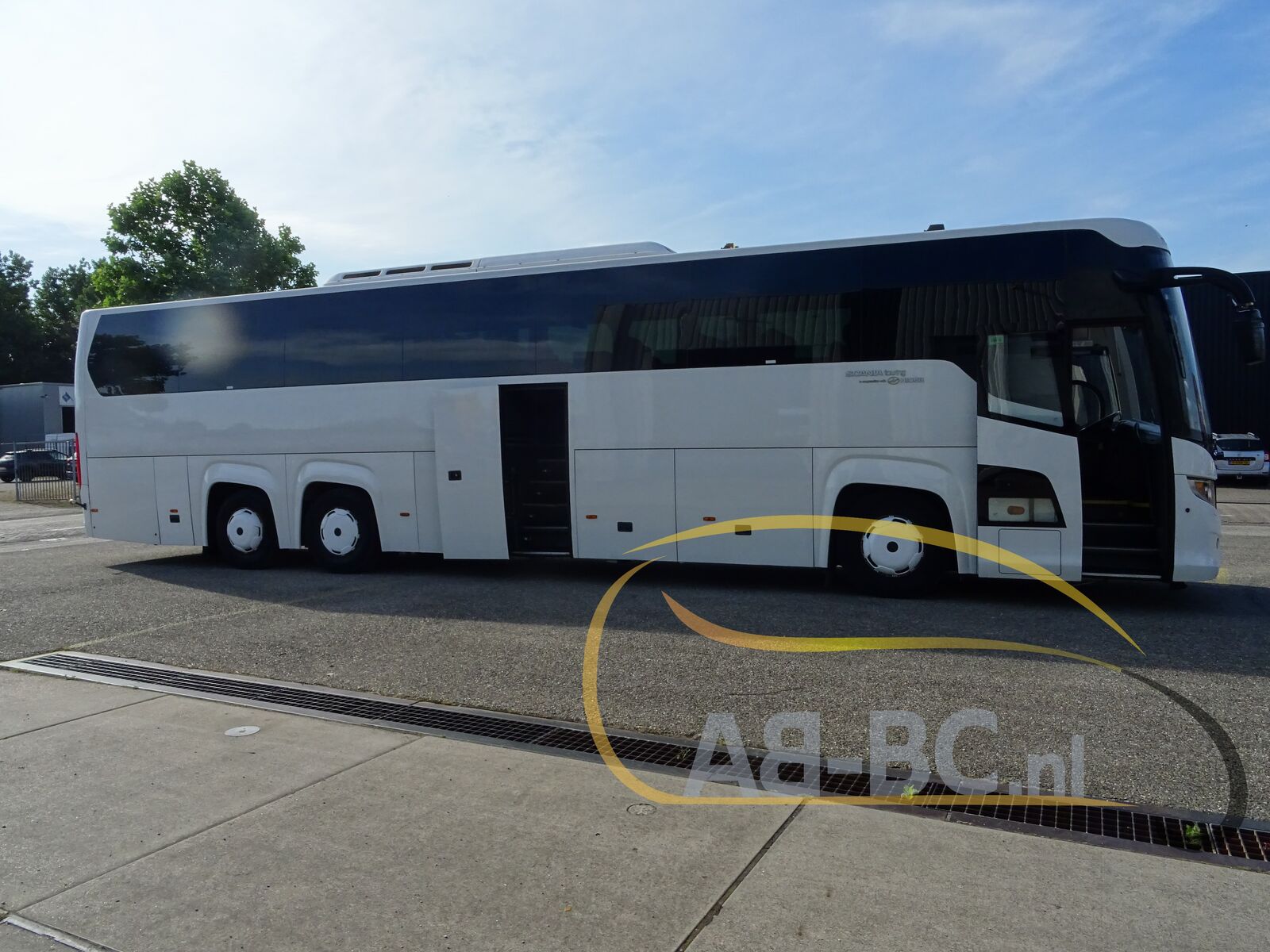 coach-bus-SCANIA-Higer-Touring-HD-59-Seats-EURO-5---1656573920492616454_orig_90d50ba10485402d7e329a4331bd76b1--22060714432812119300