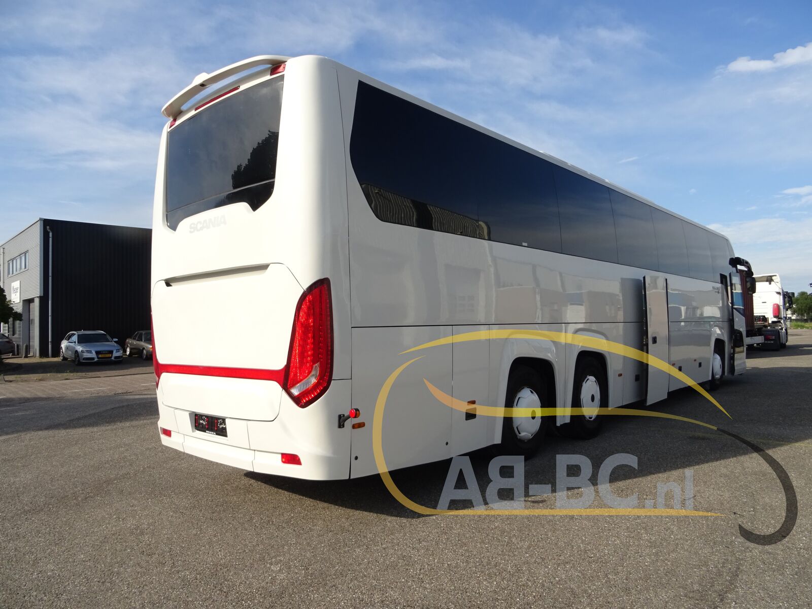 coach-bus-SCANIA-Higer-Touring-HD-59-Seats-EURO-5---1656573930703966541_orig_657e08ee0e808539f03cefdb5099c781--22060714432812119300
