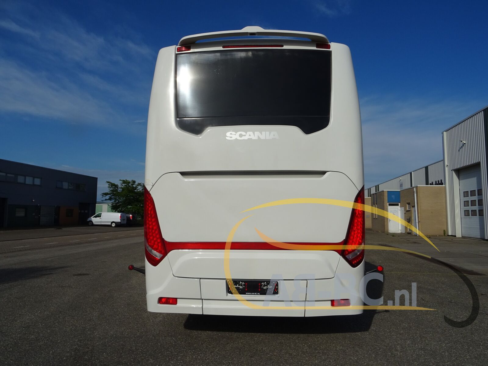 coach-bus-SCANIA-Higer-Touring-HD-59-Seats-EURO-5---1656573933578068319_orig_d6bd6fb55fd82a61b50fc28d9f893cfe--22060714432812119300