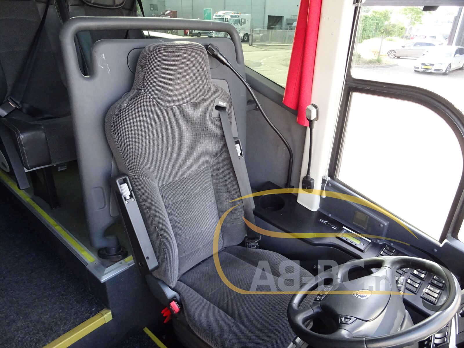 coach-bus-SCANIA-Higer-Touring-HD-59-Seats-EURO-5---1656574018908119706_orig_20ca5a1c758d549ad05cd84d3c71c866--22060714432812119300