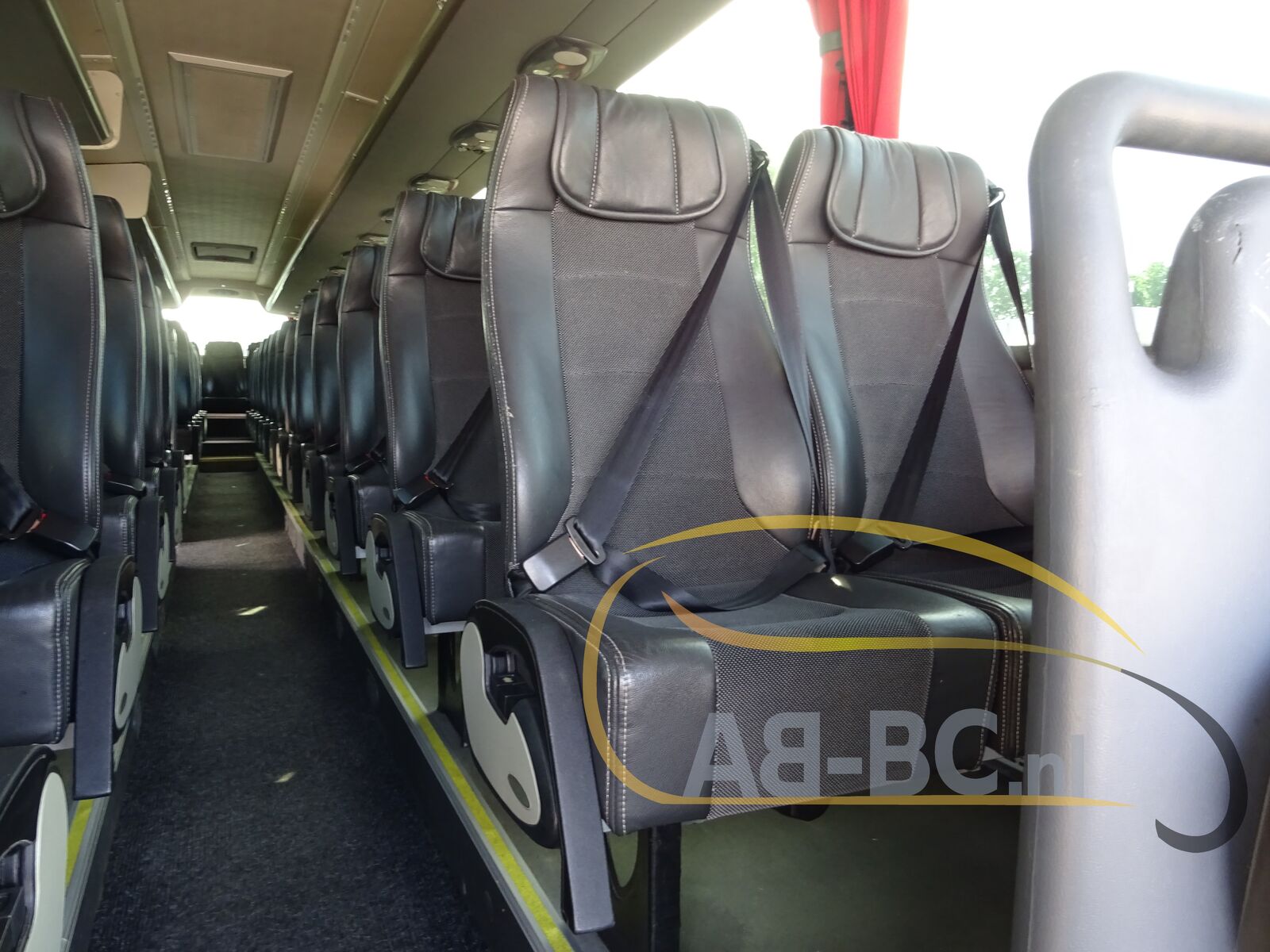 coach-bus-SCANIA-Higer-Touring-HD-59-Seats-EURO-5---1656574025076605984_orig_88e6cf0b0d16e92a97304e0513408ab3--22060714432812119300