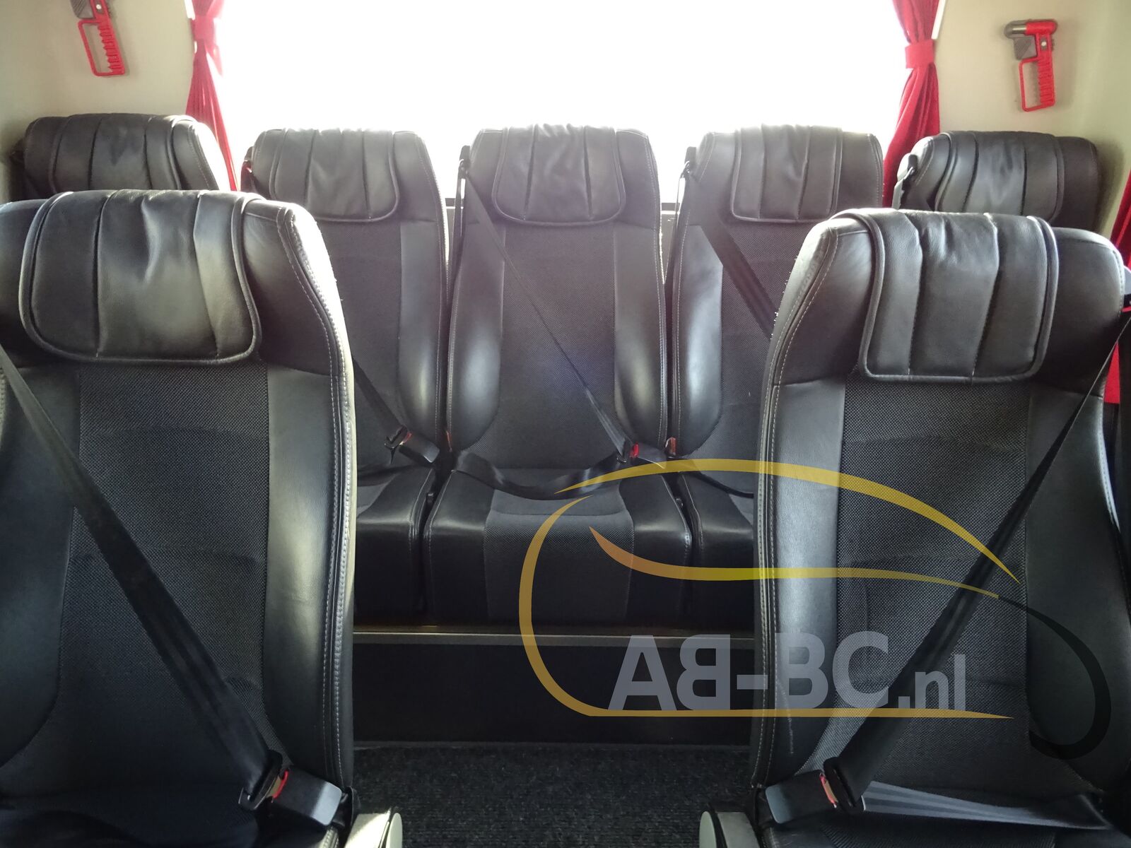 coach-bus-SCANIA-Higer-Touring-HD-59-Seats-EURO-5---1656574070418142865_orig_1a7f64d75c95c87484f79a9b47f42789--22060714432812119300