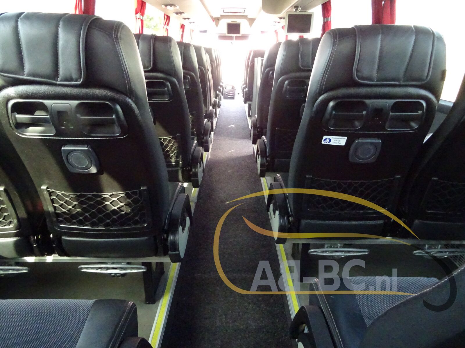 coach-bus-SCANIA-Higer-Touring-HD-59-Seats-EURO-5---1656574082344706241_orig_7bd827efdb927efcad3b951e1ee1b7eb--22060714432812119300