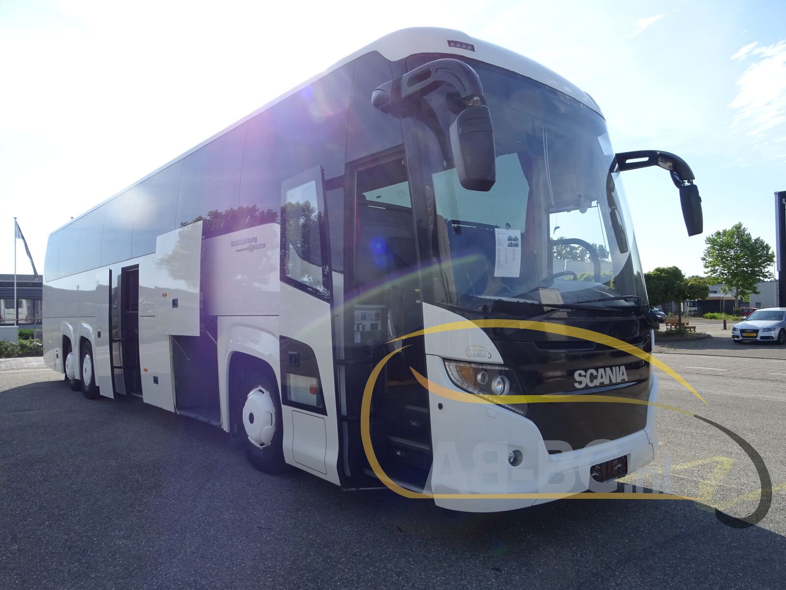 coach-bus-SCANIA-Higer-Touring-HD-59-Seats-EURO-5---1656574099933557506_orig_b9197868fef7f6cd57bf023415459c79--22060714432812119300
