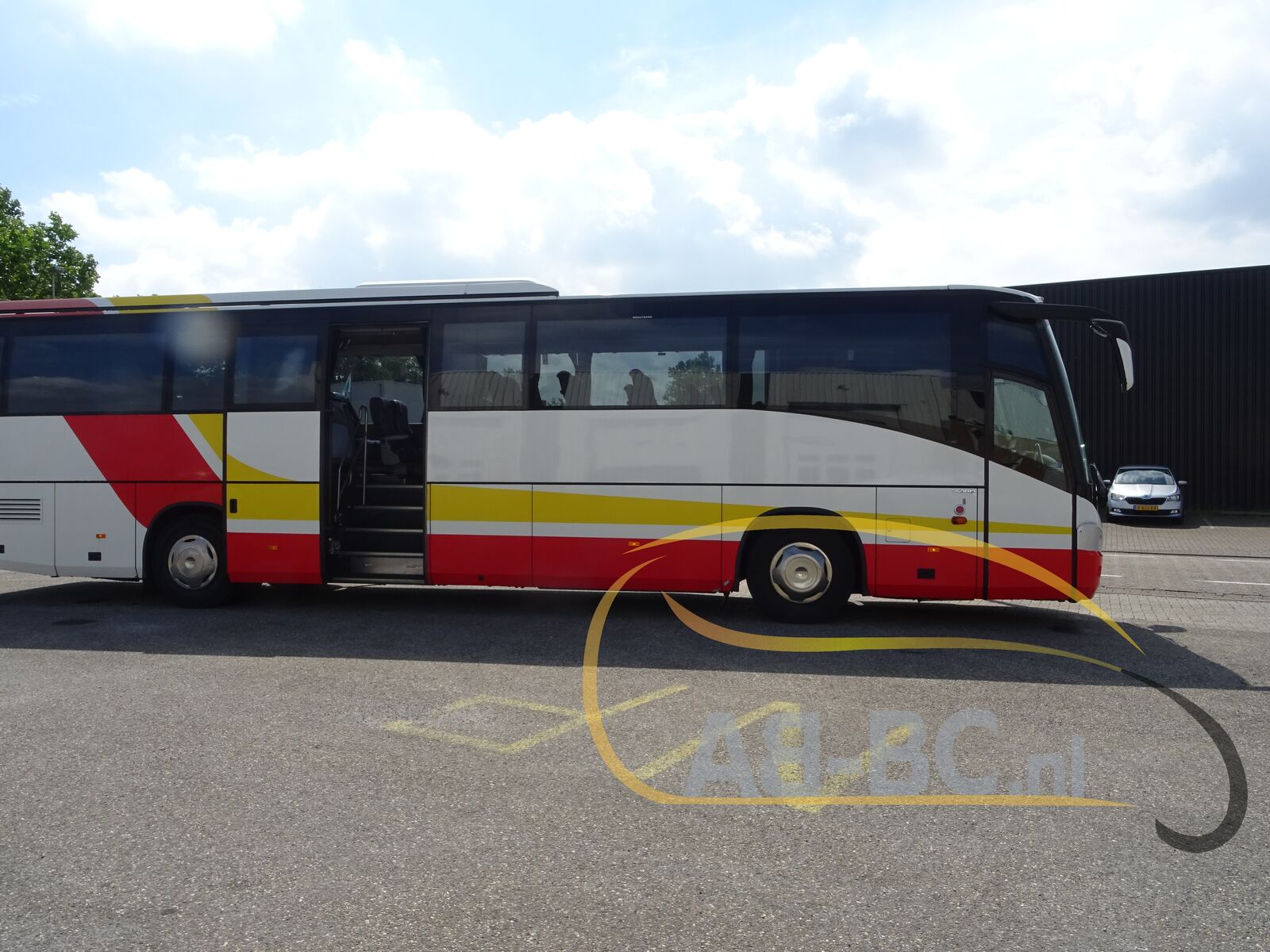 coach-bus-SCANIA-K400-Beulas-52-Seats-Liftbus-EURO-5---1654605253973071202_orig_5d953fda87a08537820d05186bdef377--22060715244081546600