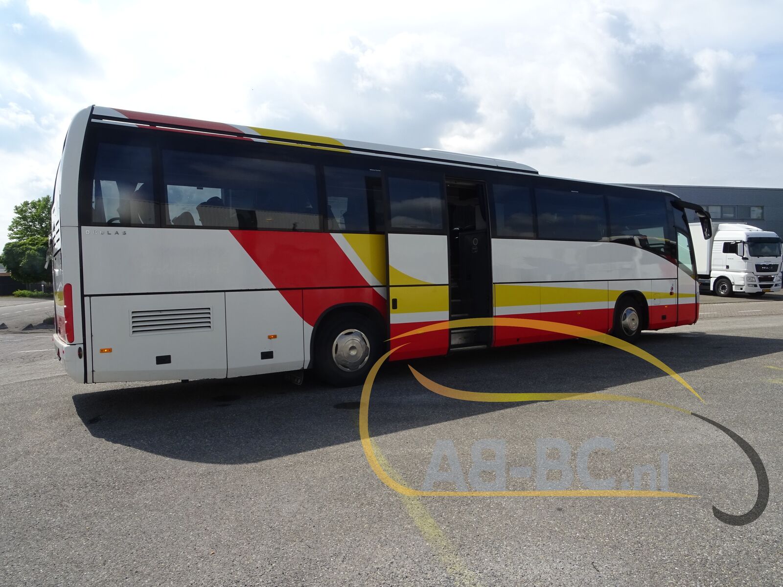 coach-bus-SCANIA-K400-Beulas-52-Seats-Liftbus-EURO-5---1654605259820792082_orig_01b27185f103c66649a11de8365e78c6--22060715244081546600