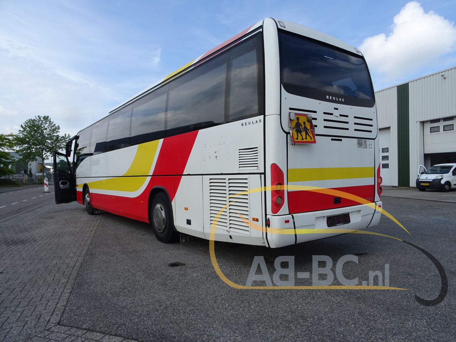coach-bus-SCANIA-K400-Beulas-52-Seats-Liftbus-EURO-5---1654605286832117520_orig_5faa4ea69fd91e21e2d58165e315d8d6--22060715244081546600