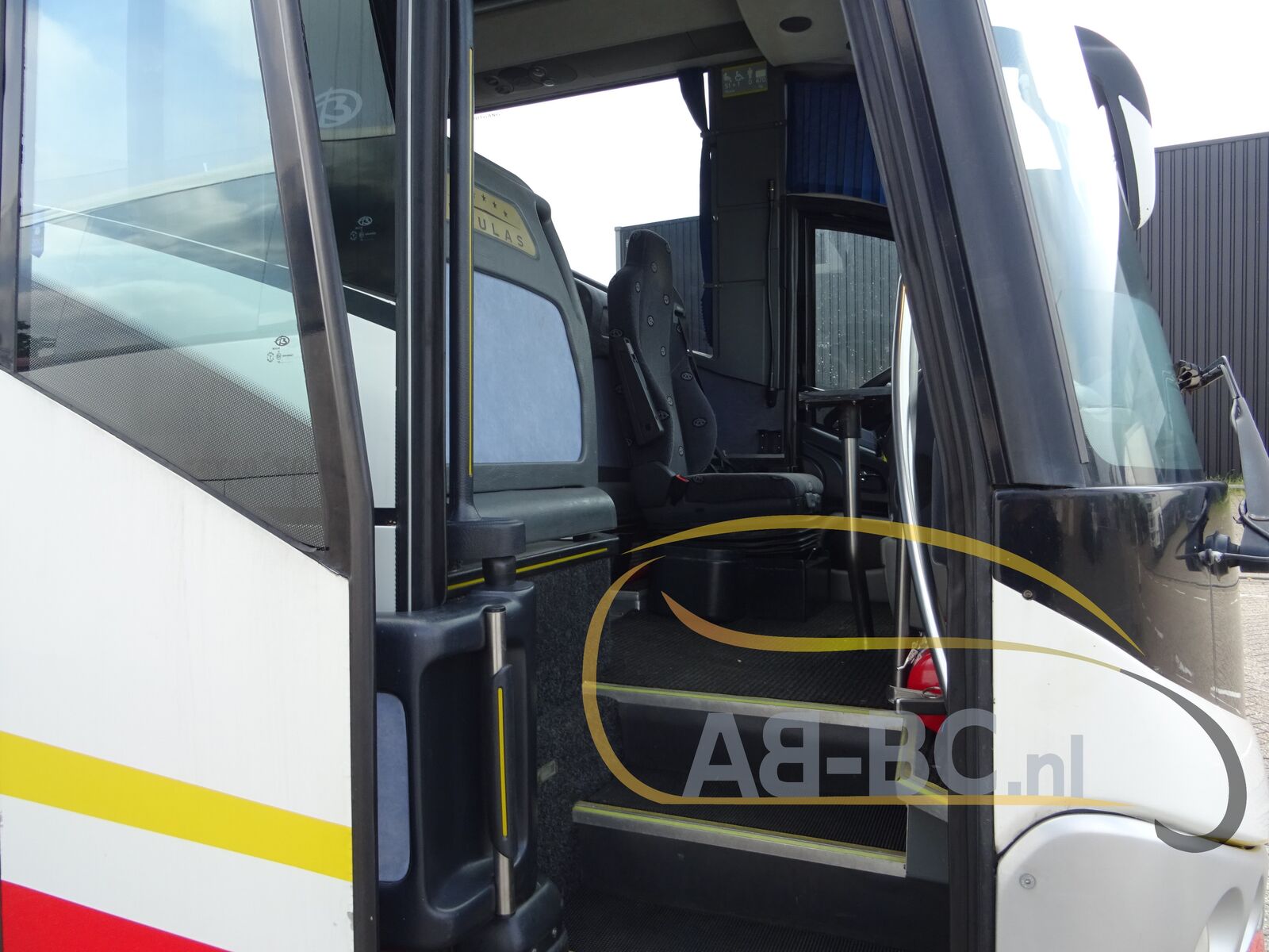 coach-bus-SCANIA-K400-Beulas-52-Seats-Liftbus-EURO-5---1654610615413167988_orig_5fe9f36ebc55de8af07a6525dfe291af--22060717010700414800