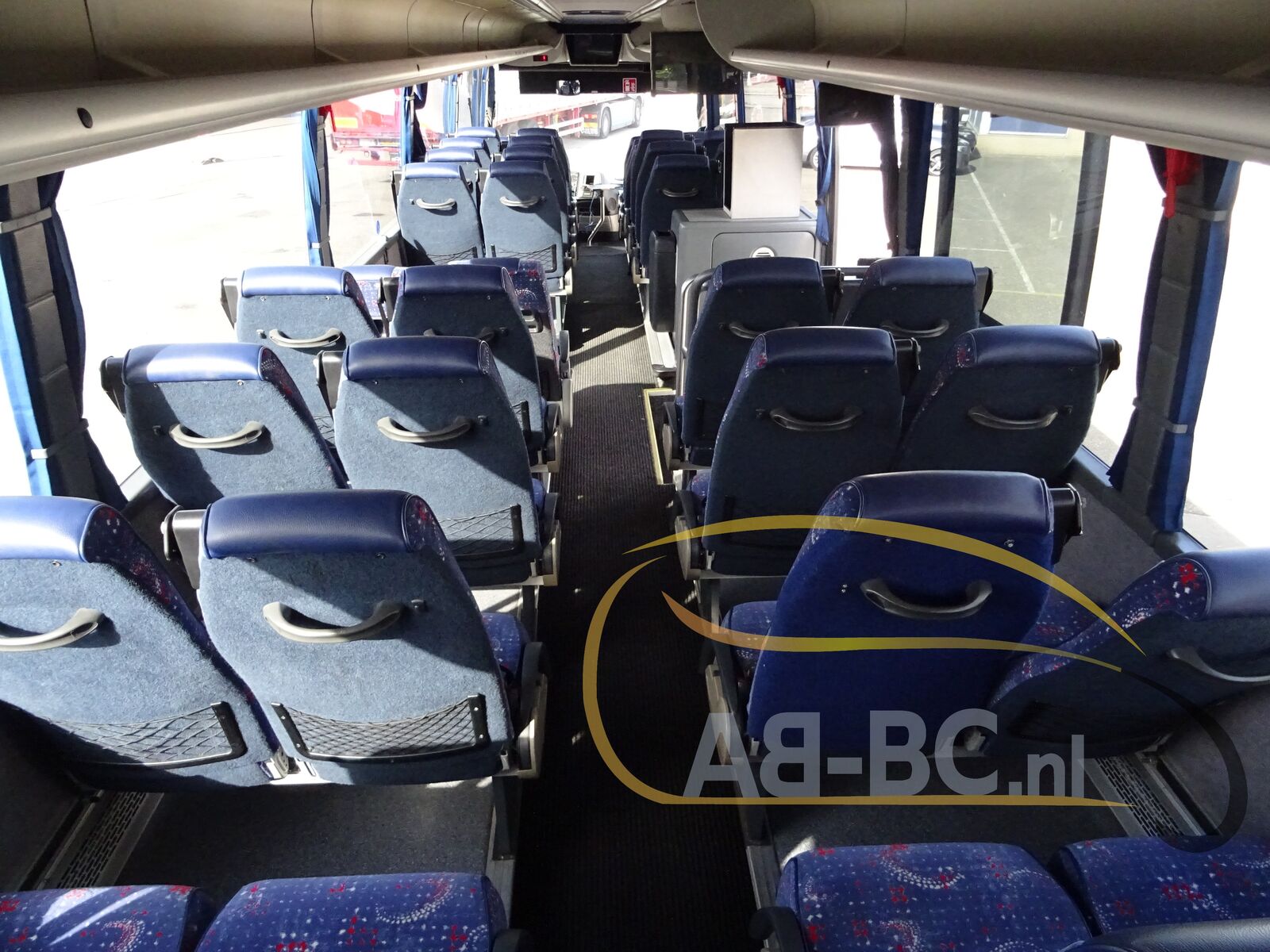 coach-bus-SCANIA-K400-Beulas-52-Seats-Liftbus-EURO-5---1655455491135493870_orig_3909ead8aeb70c2ce9706cf0b6f1f4c1--22060715555758532500