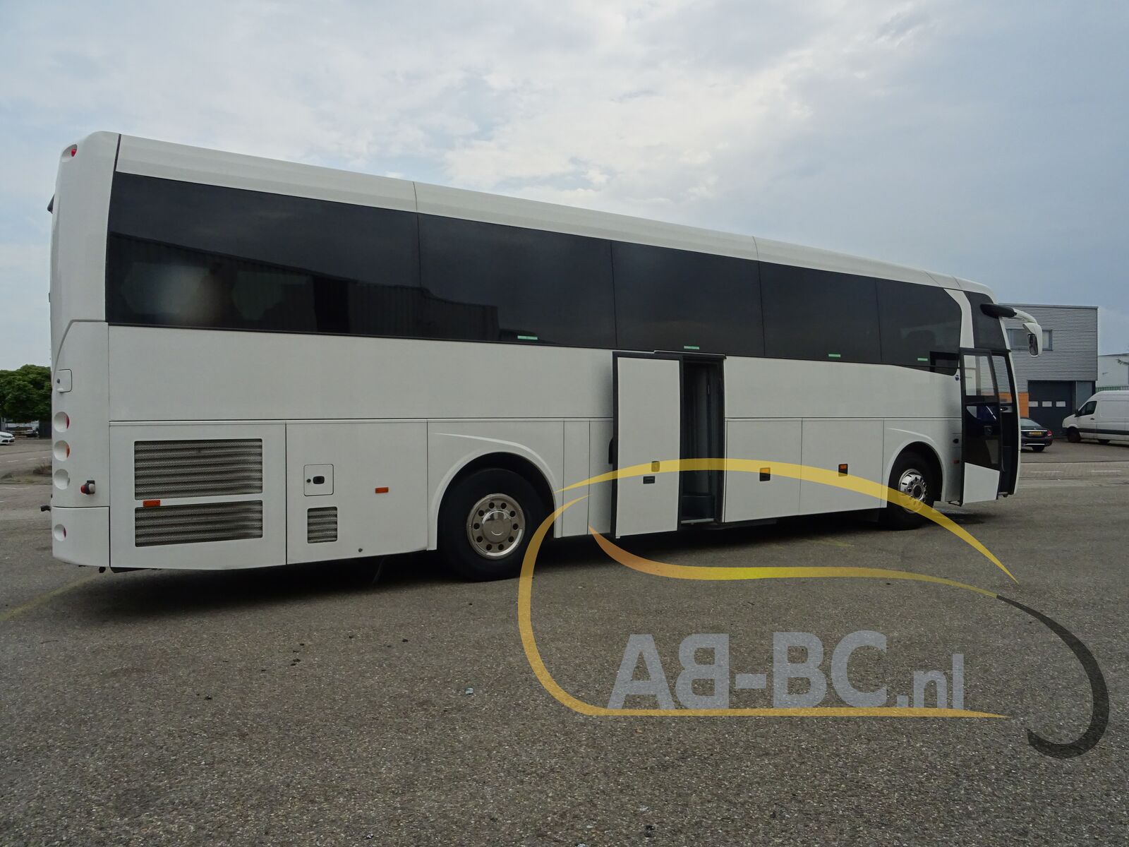 coach-bus-TEMSA-Safari-HD-EURO-6-53-Seats-12-meter---1658326495331845477_orig_d5791f1518d873698d9a6d5b3cd61863--22060511140490380900