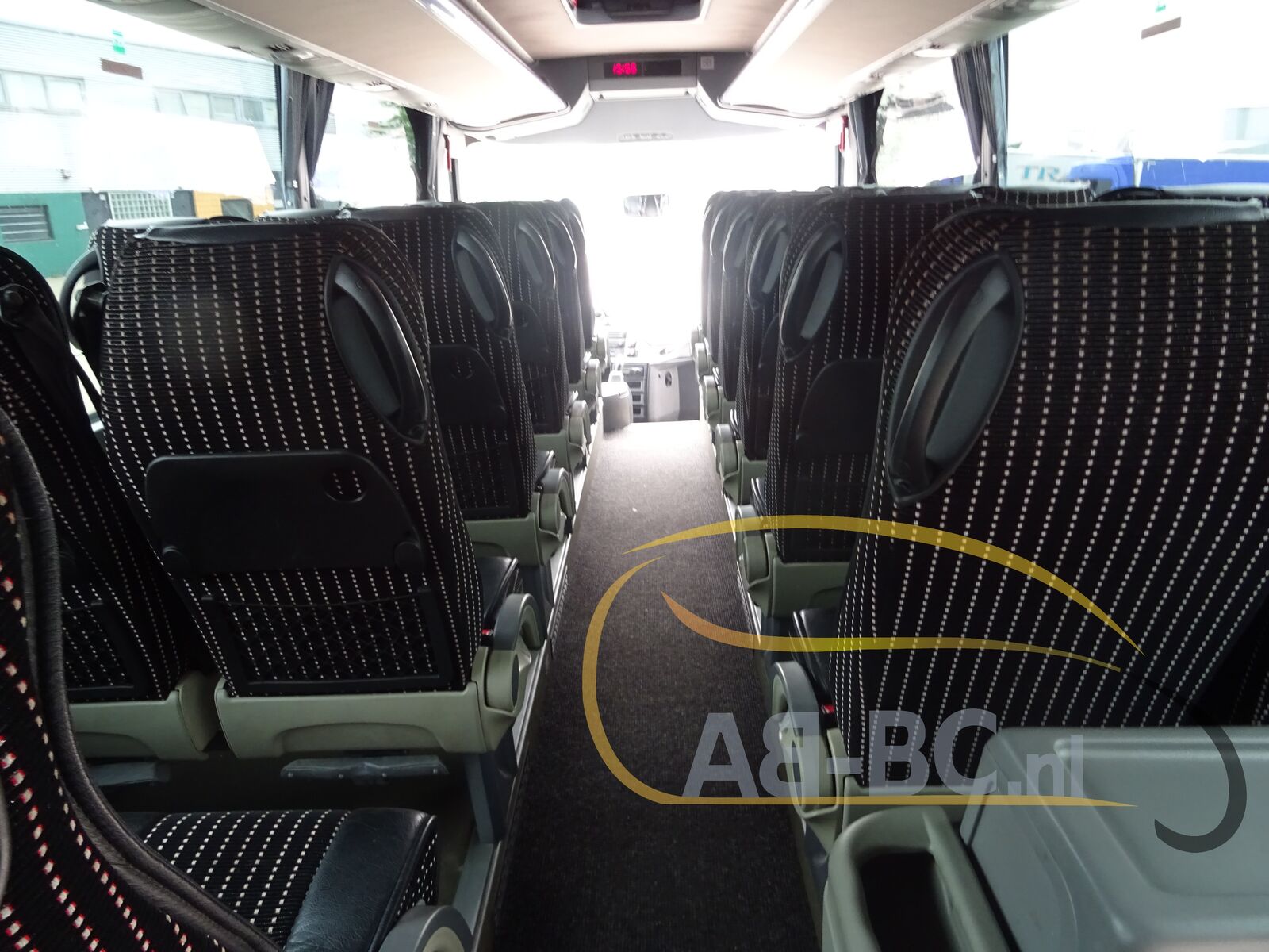 coach-bus-TEMSA-Safari-HD-EURO-6-53-Seats-12-meter---1658326635113404148_orig_1737dfaae08694329a0ea025ca6f77e6--22060511140490380900
