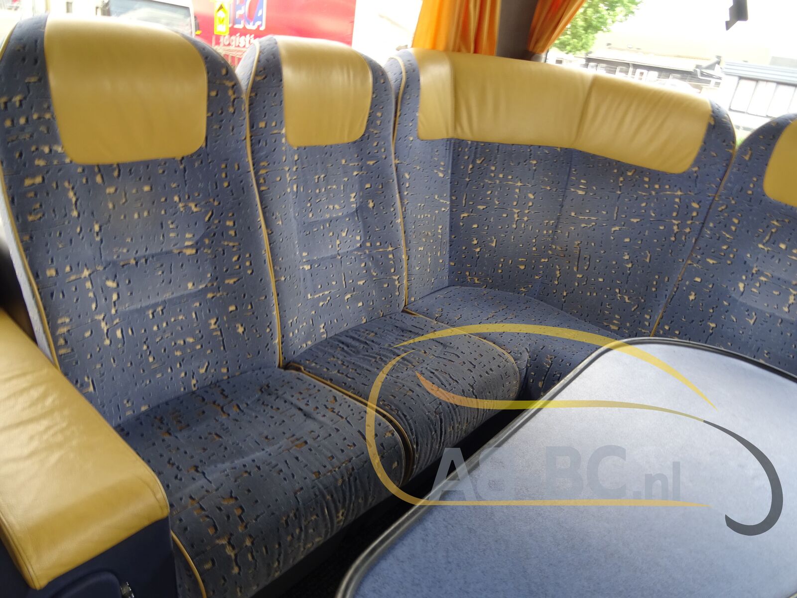 coach-bus-VAN-HOOL-T915-Acron-51-Seats-12-METER-EURO-5---1655991277512273627_orig_8799cf4dbc81a8f99c43765e97897cba--22062316271589047300