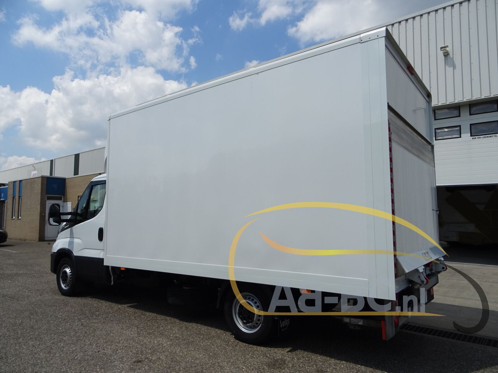 commercial-vehicle-box-truck-3-5t-IVECO-Daily-35S14A8-EURO-6---1656054112184184873_orig_29a931871684cb5c1126cae612eab329--22062409535728543600