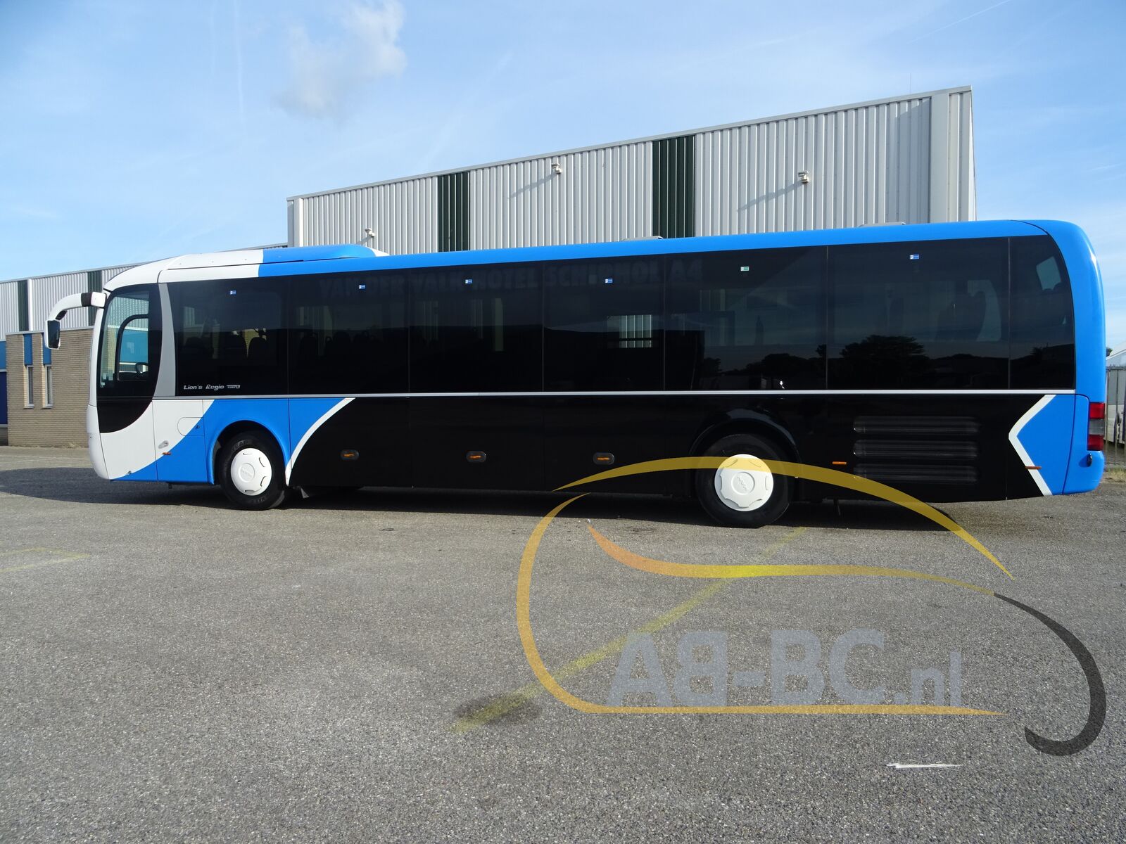 interurban-bus-MAN-Lions-Regio-Coach-52-Seats-EURO-6---1657089788631364730_orig_8cd27694a9c7686024072d16386dbb49--22061016384526166100