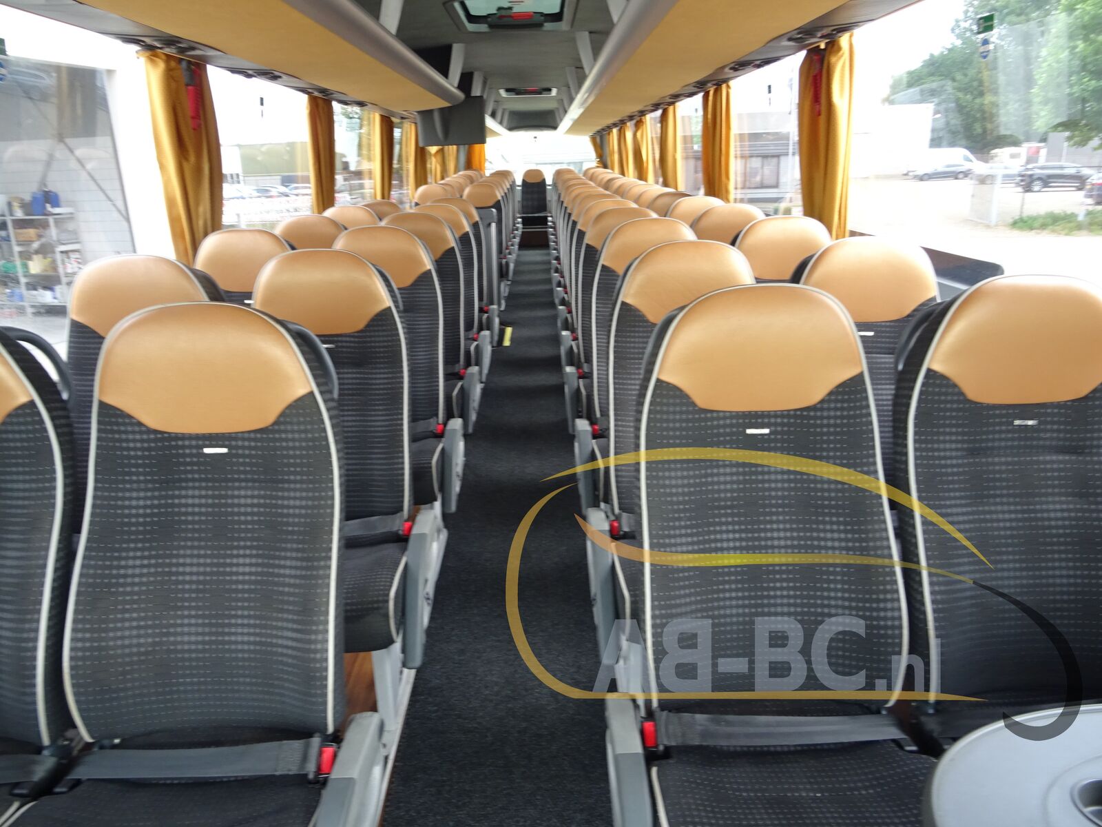 coach-bus-MAN-R08-Lions-Coach-61-Seats-EURO-6---1660558988583533459_orig_79a37758067680c02a4d7aeb6a2f9030--22072717304811402900