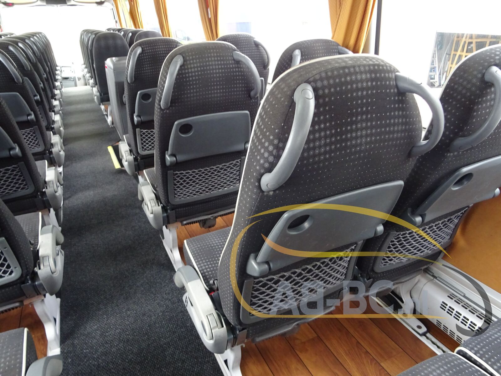 coach-bus-MAN-R08-Lions-Coach-61-Seats-EURO-6---1660559038613219674_orig_c36dc2f15c139a4c7cc4dec9e28776fd--22072717304811402900