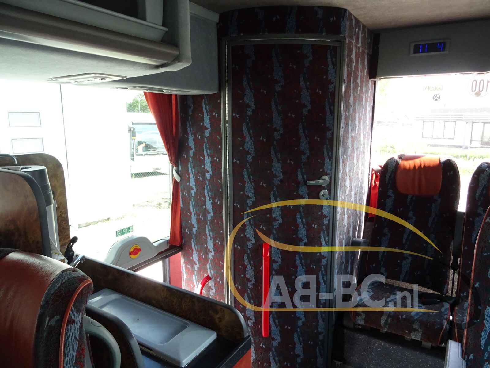 coach-bus-VAN-HOOL-T915-Alicron-51-Seats-EURO-5---1657014954459642436_orig_52a8c3c3c46d2f1c9143b950b24c5760--22070512522119672300