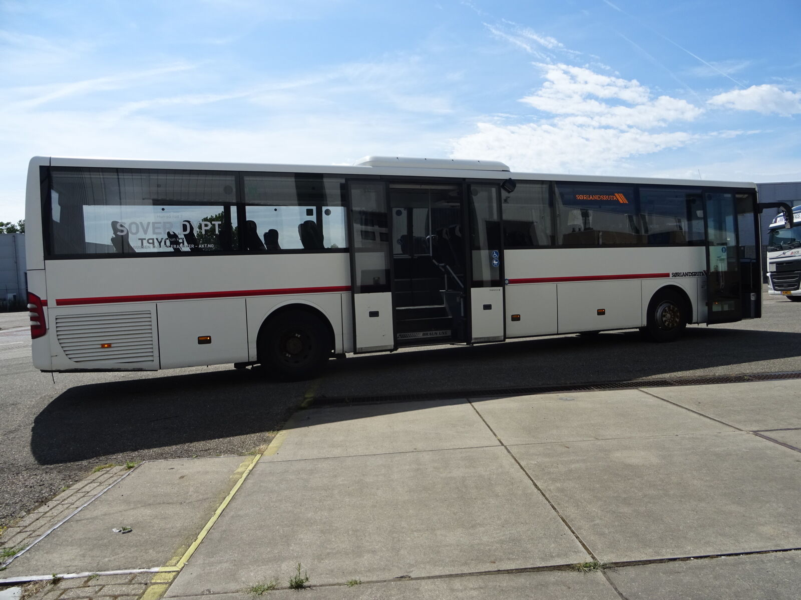 interurban-bus-MERCEDES-BENZ-Integro-52-Seats-EURO-5---1659010129556980978_orig_bea926b167d94154678def528d12273e--22072815070536505000