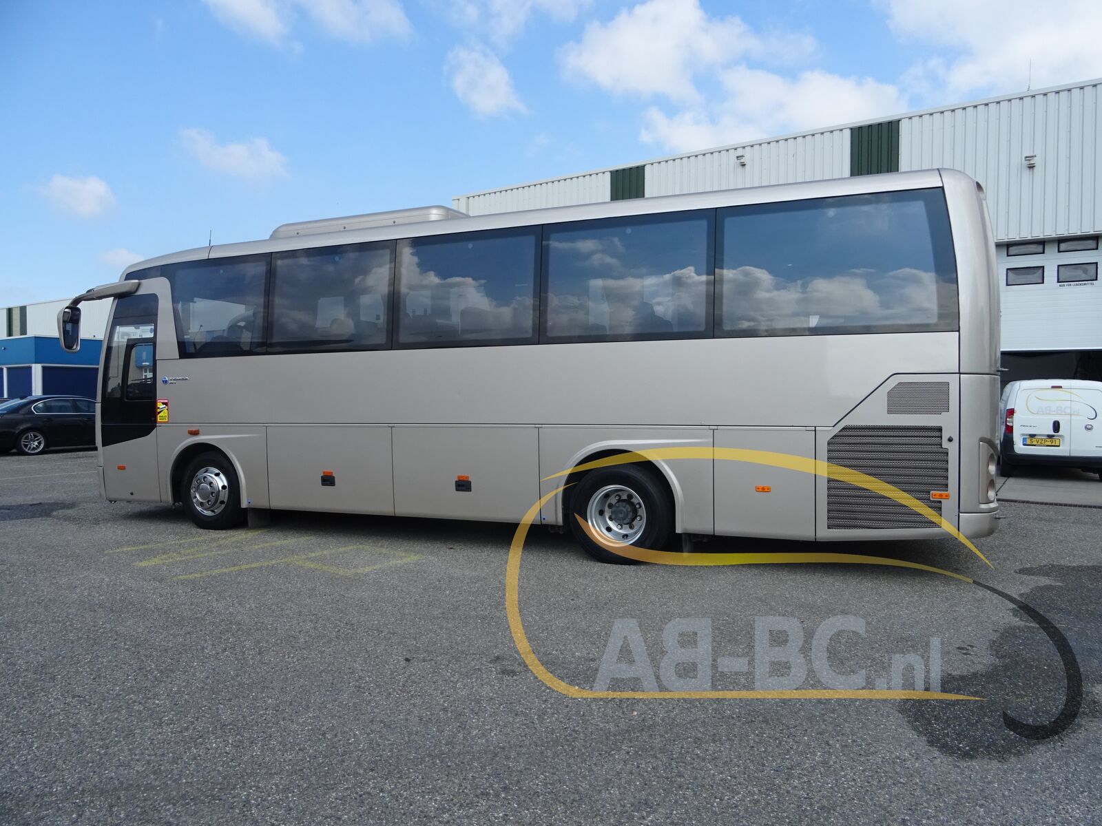 coach-bus-TEMSA-MD9-34-Seats-EURO-6---1660816654532258193_orig_df14f6265b7ea98ae76e137b77547775--22080209493466675200