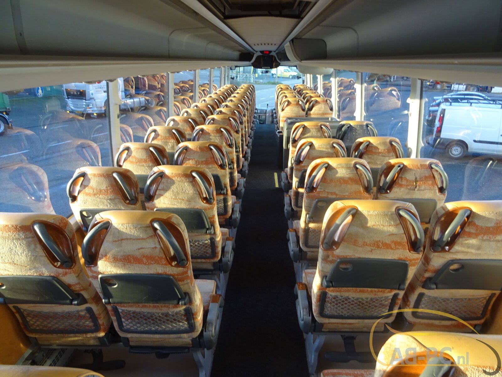 coach-bus-MAN-R08-Lions-Coach-Supreme-61-Seats---1669192245122856383_orig_385293ecb2d45b928657a0765c3e5f0e--22112310185426922000