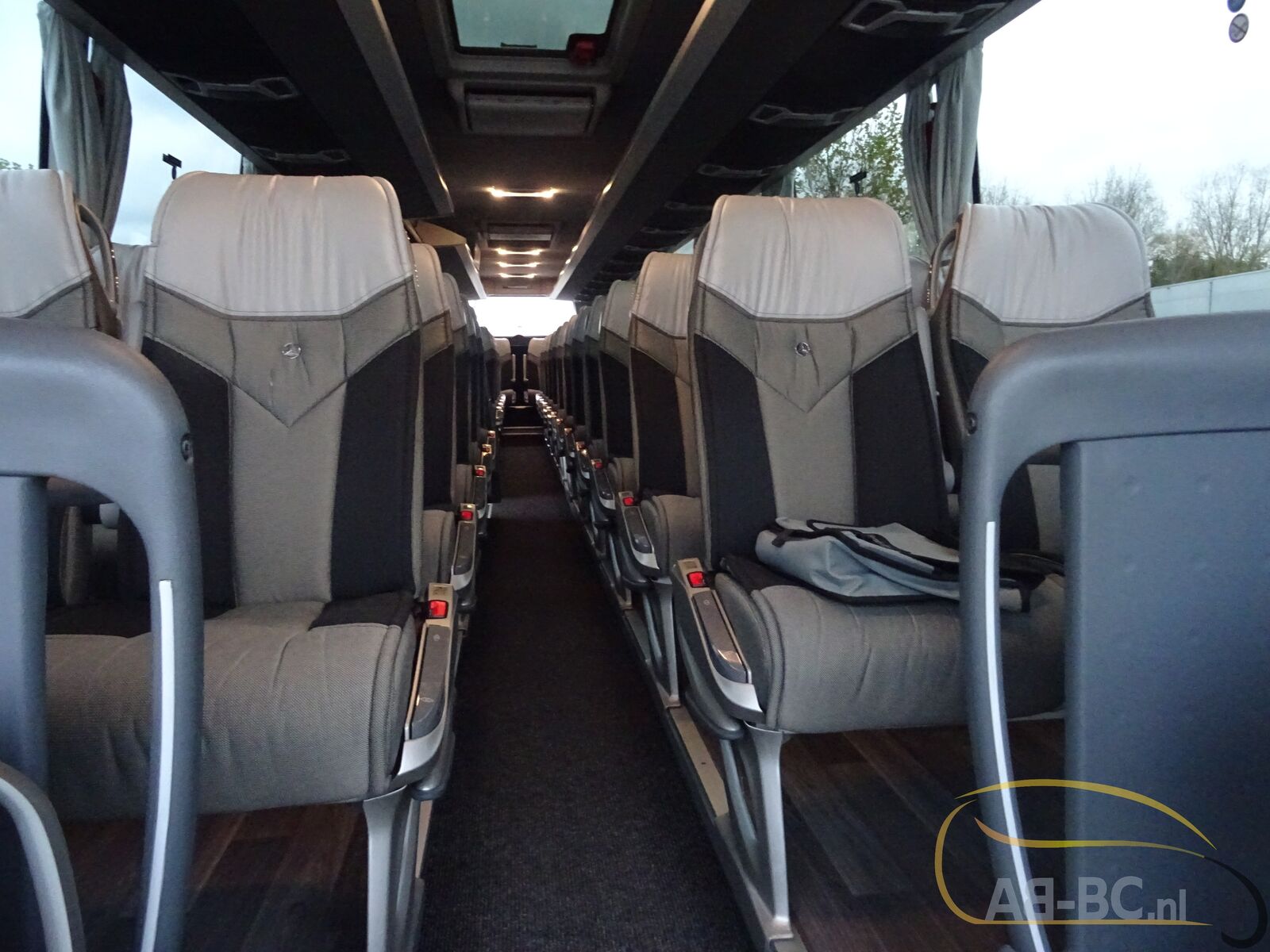 coach-bus-MERCEDES-BENZ-Tourismo-MB-E-16-RHD-50-Seats-EURO-6---1669130077139249443_orig_54eed7532aaed2329d057fe407a2e990--22112217121069025000