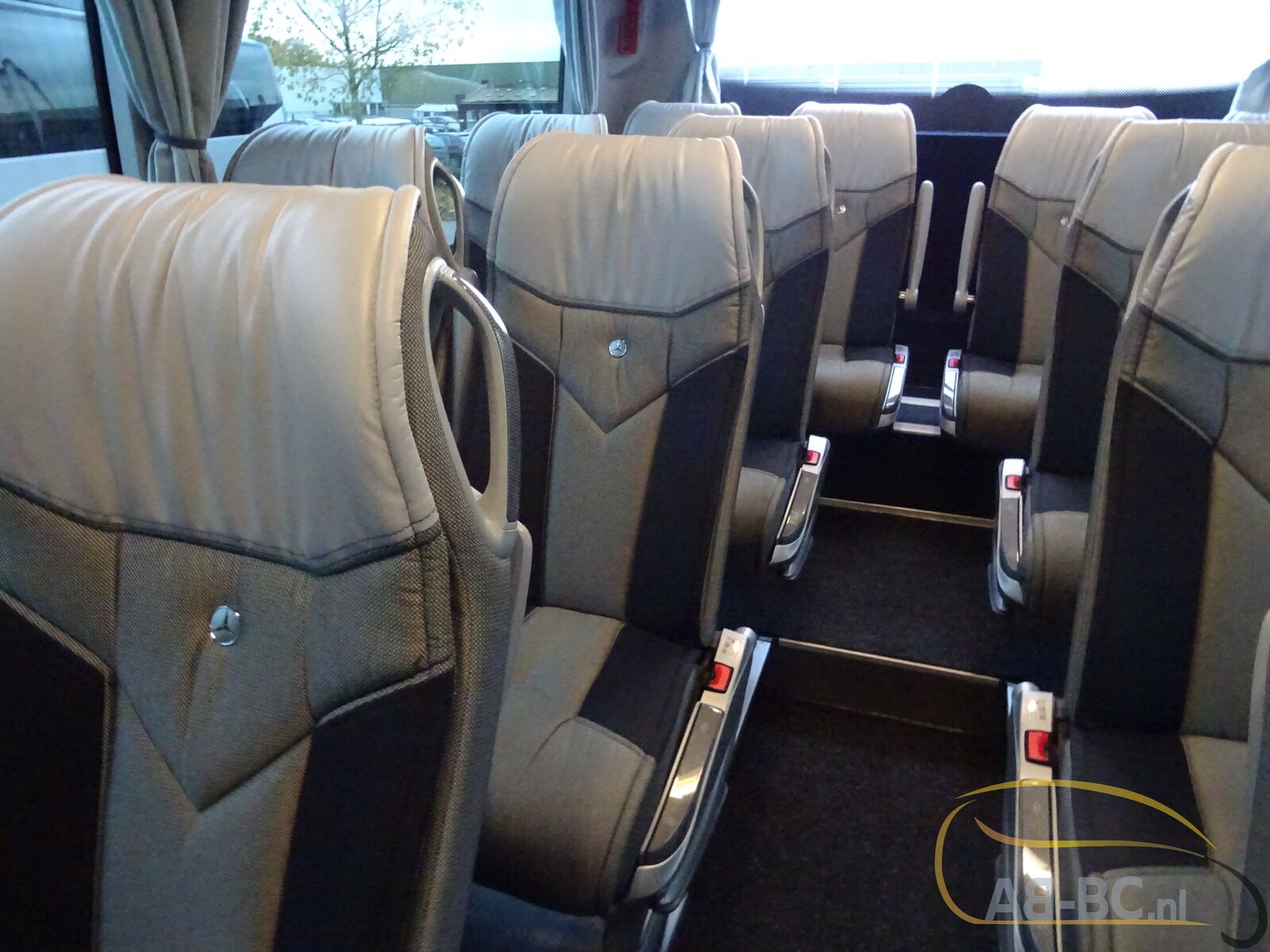 coach-bus-MERCEDES-BENZ-Tourismo-MB-E-16-RHD-50-Seats-EURO-6---1669130136889648224_orig_0c4982dfe7778adc0b7b45748345109b--22112217121069025000