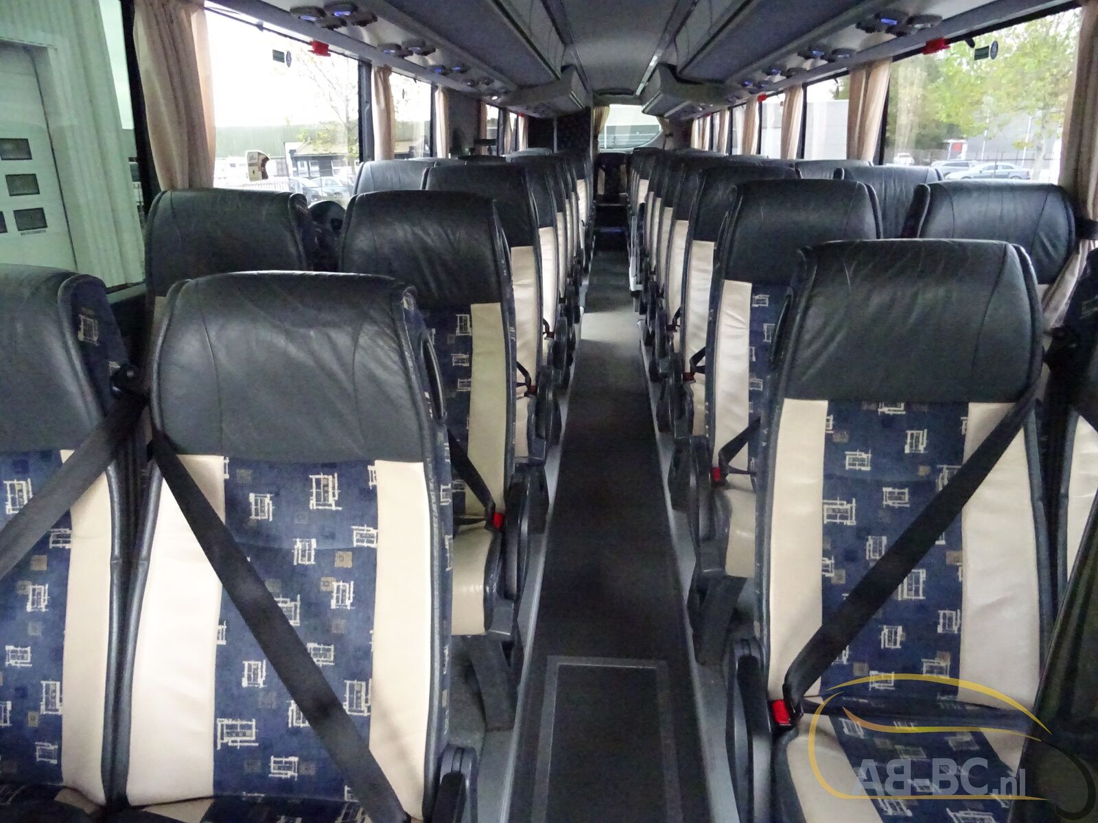 coach-bus-SCANIA-OmniExpress-53-Seats-Liftbus-EURO-5---1669198645599863703_orig_864e85478996f3d9f5610eb8a2f9f63a--22112312140255928200