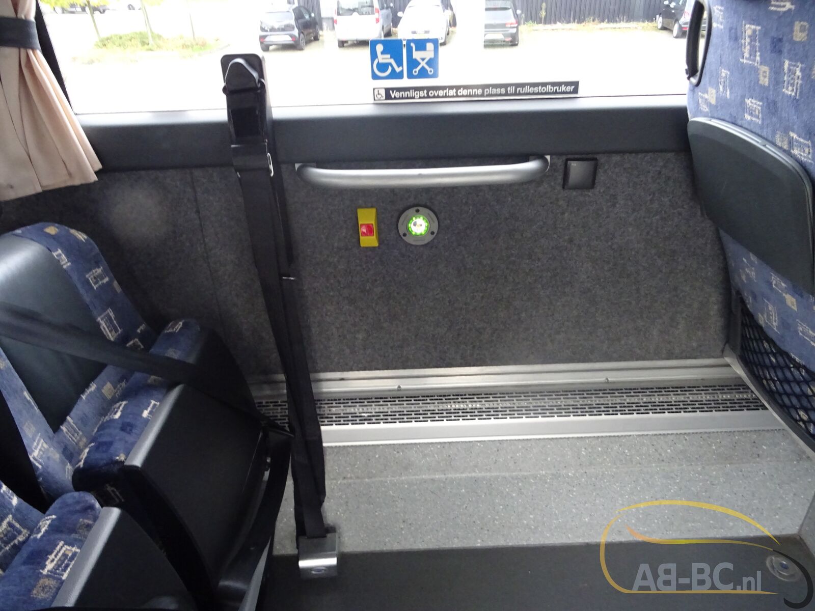 coach-bus-SCANIA-OmniExpress-53-Seats-Liftbus-EURO-5---1669198689618905643_orig_e04c1014fde8ab9b3be907b35c28a247--22112312140255928200