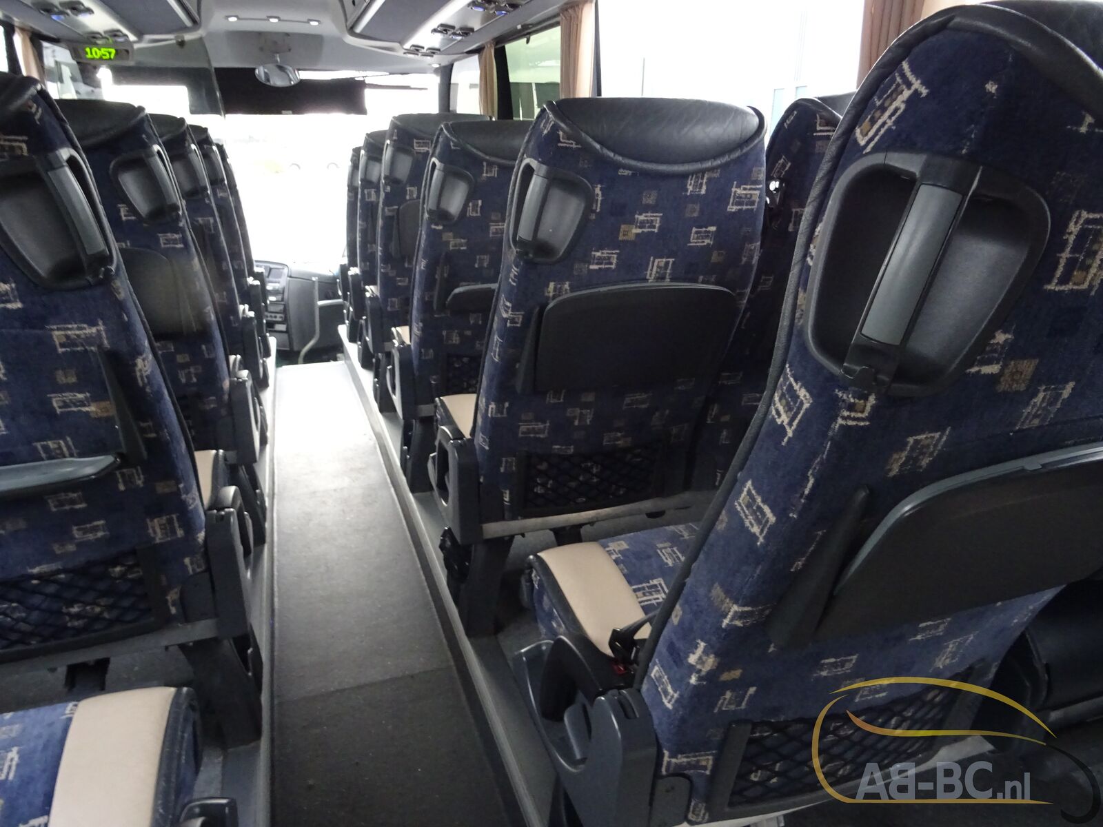 coach-bus-SCANIA-OmniExpress-53-Seats-Liftbus-EURO-5---1669198742141306517_orig_a7fab7c49ee59b48a64a42ee50ad97de--22112312140255928200