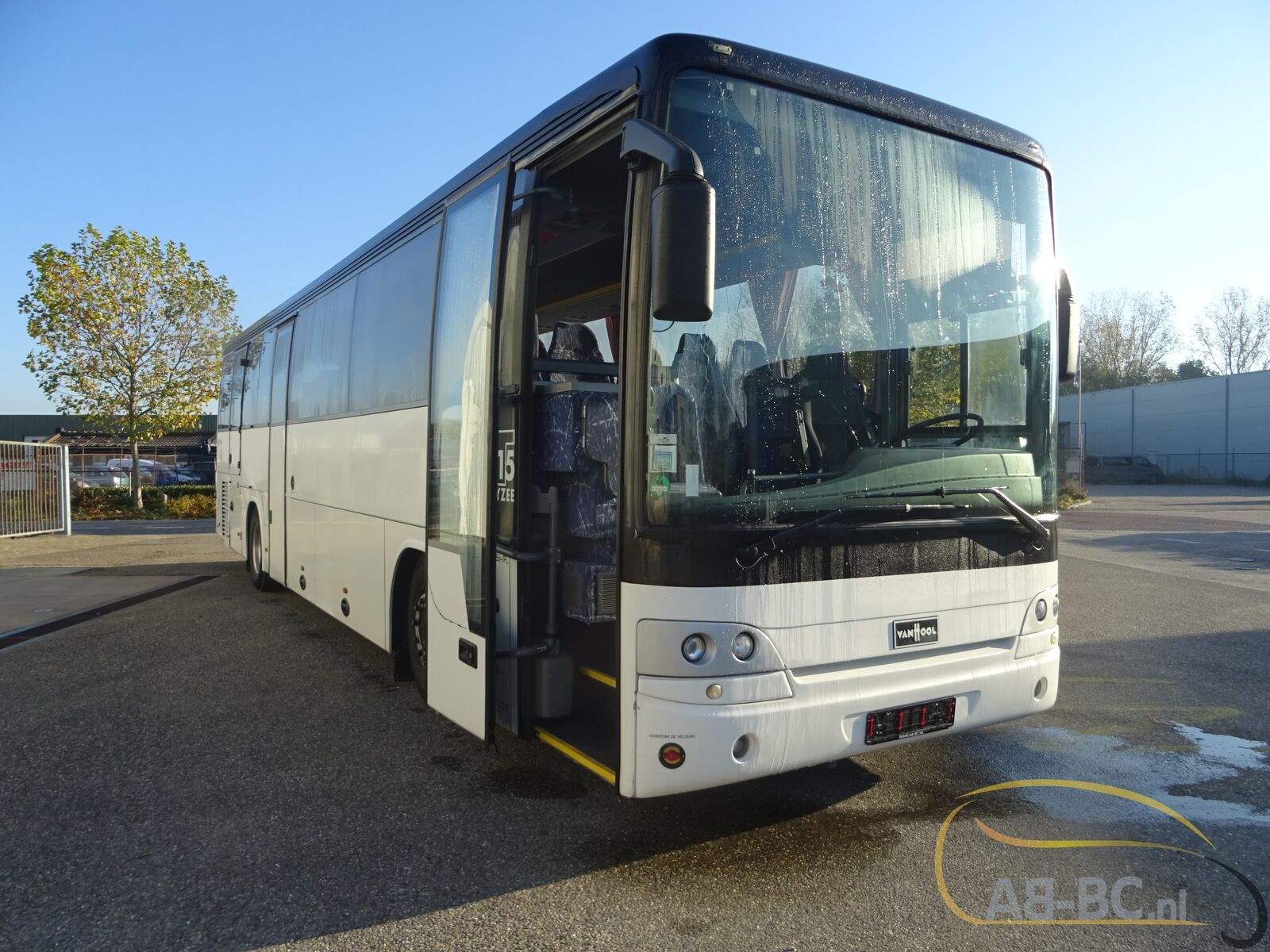 coach-bus-VAN-HOOL-T915TL-57-Seats-Liftbus-EURO-5---1668431959572828862_orig_cf1f298bc83ff7dafbe2bfab79ea7e4e--22111415180360216200
