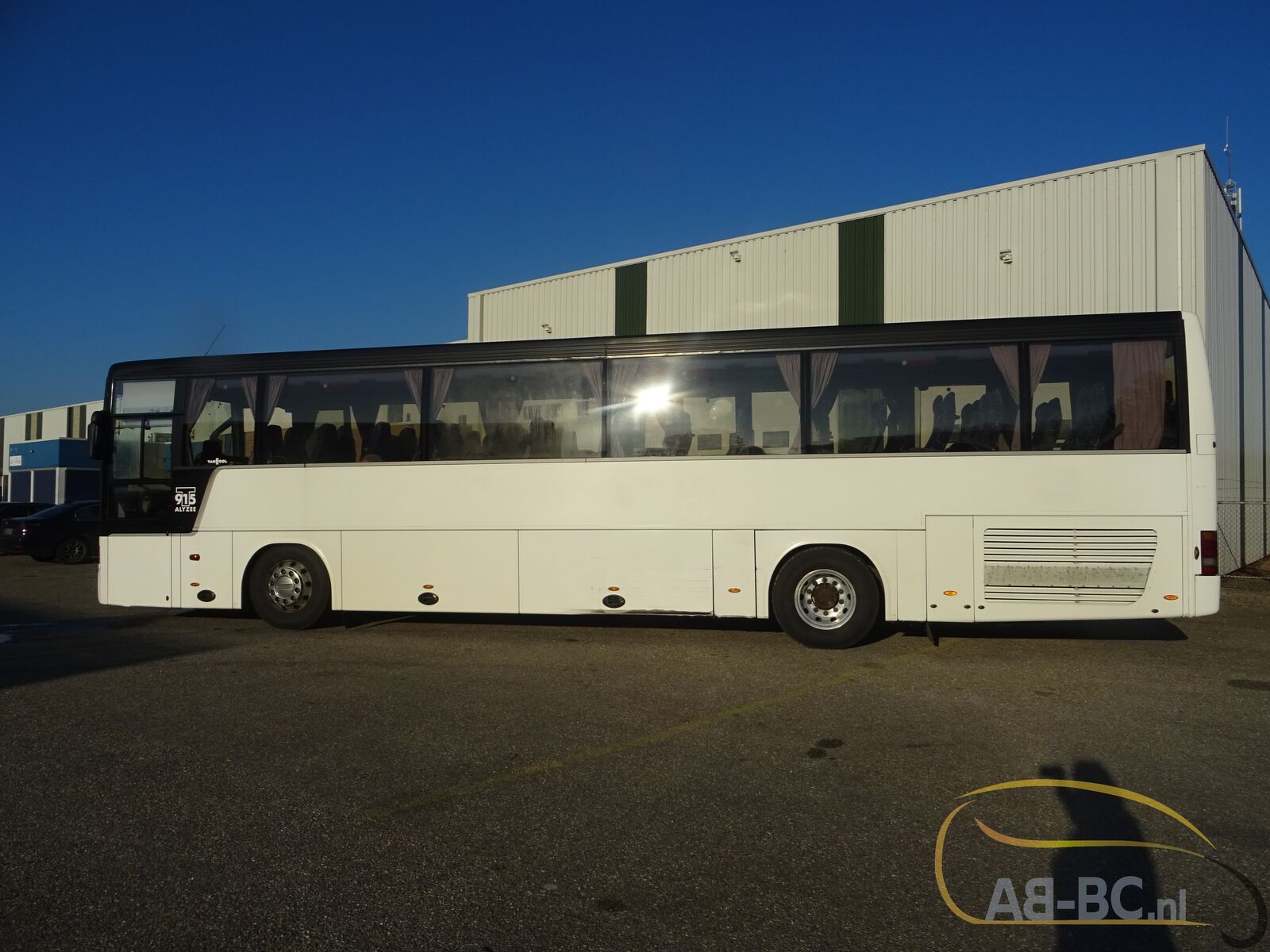 coach-bus-VAN-HOOL-T915TL-57-Seats-Liftbus-EURO-5---1668431990833532530_orig_f898586cc996098aeea88e7cbe5a1878--22111415180360216200