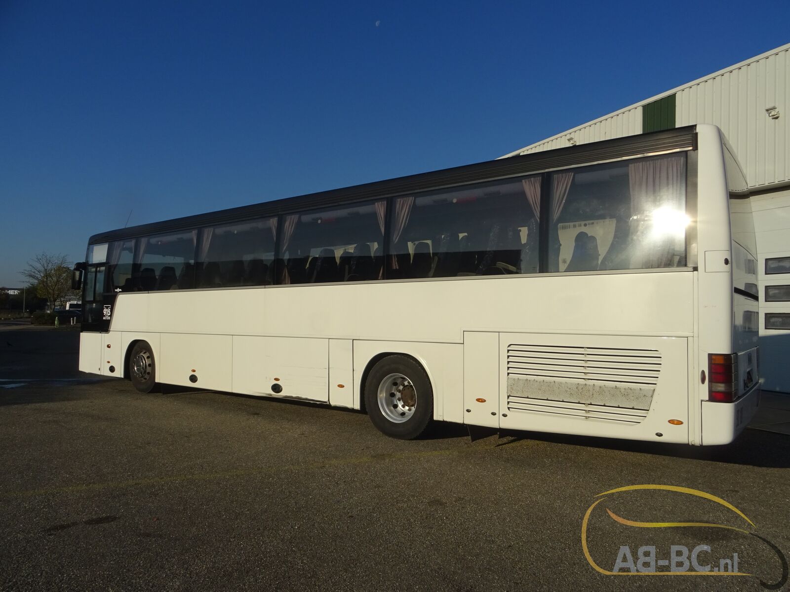coach-bus-VAN-HOOL-T915TL-57-Seats-Liftbus-EURO-5---1668431994567939922_orig_1ebb8c5e0c6ef6684cb9fe2a8a969bbc--22111415180360216200