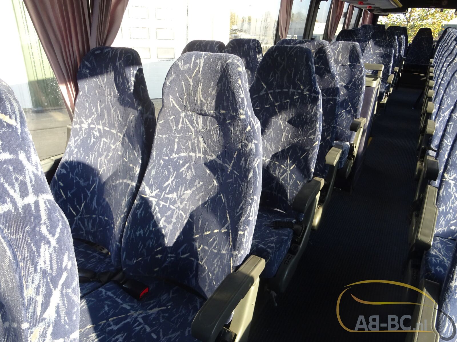 coach-bus-VAN-HOOL-T915TL-57-Seats-Liftbus-EURO-5---1668432101788328124_orig_72b5a8dfb5fc56484a850479e128b839--22111415180360216200
