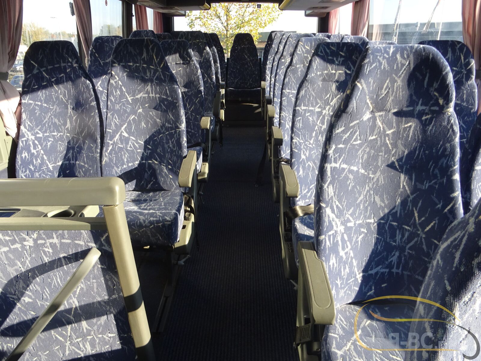 coach-bus-VAN-HOOL-T915TL-57-Seats-Liftbus-EURO-5---1668432109525454974_orig_97911ba5c4116254af6915d1175775ef--22111415180360216200