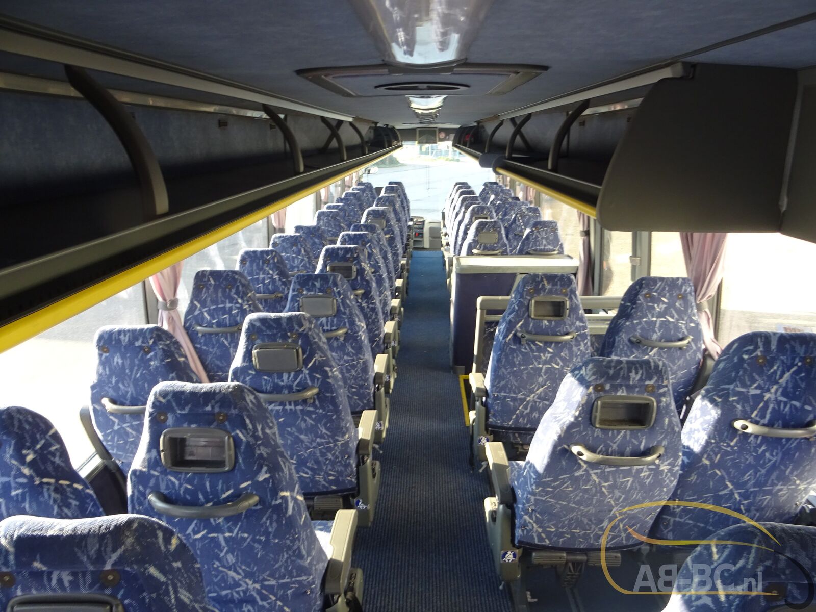 coach-bus-VAN-HOOL-T915TL-57-Seats-Liftbus-EURO-5---1668432126365543896_orig_b30badb23395ddfe2668966f4522400e--22111415180360216200