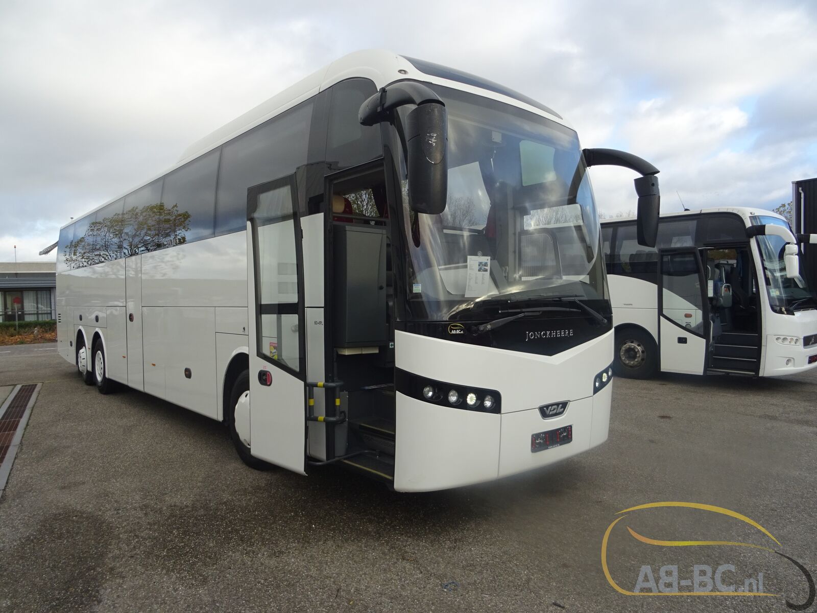 coach-bus-VDL-JSD-Jonckheere-61-SEATS-EURO-5---1669386593559876316_orig_0f46726d442db0676c1233adad43f48c--22111015542828639300