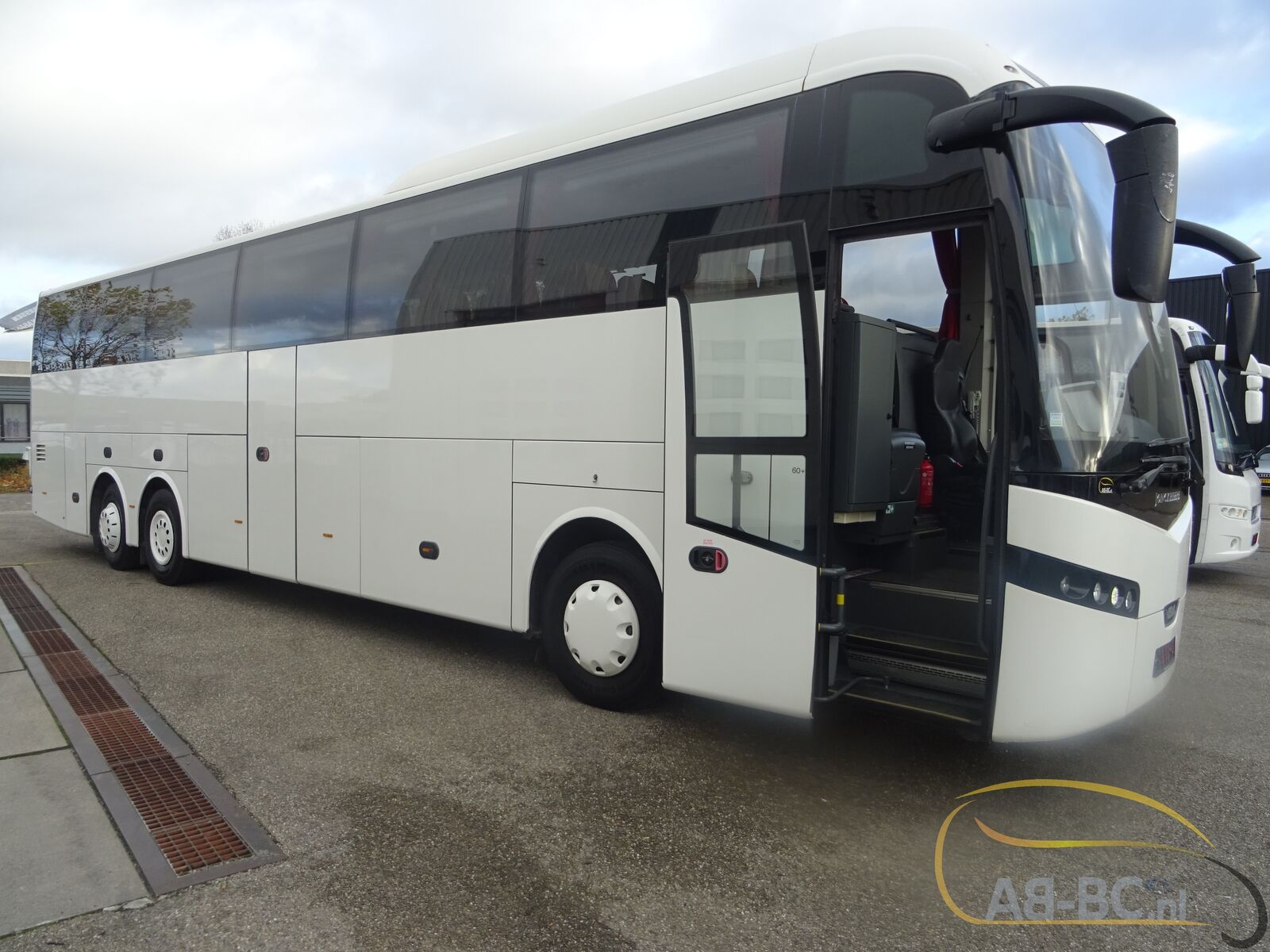 coach-bus-VDL-JSD-Jonckheere-61-SEATS-EURO-5---1669386597490964817_orig_c8c5100d5450e81f5c4c972aa1bfa7d9--22111015542828639300