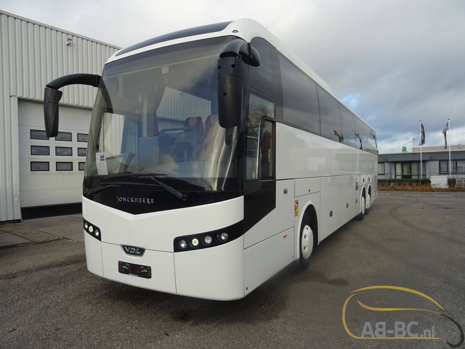 coach-bus-VDL-JSD-Jonckheere-61-SEATS-EURO-5---1669386646196867115_orig_ffd83dd7fdd7f83b82599afcc6d82097--22111015542828639300
