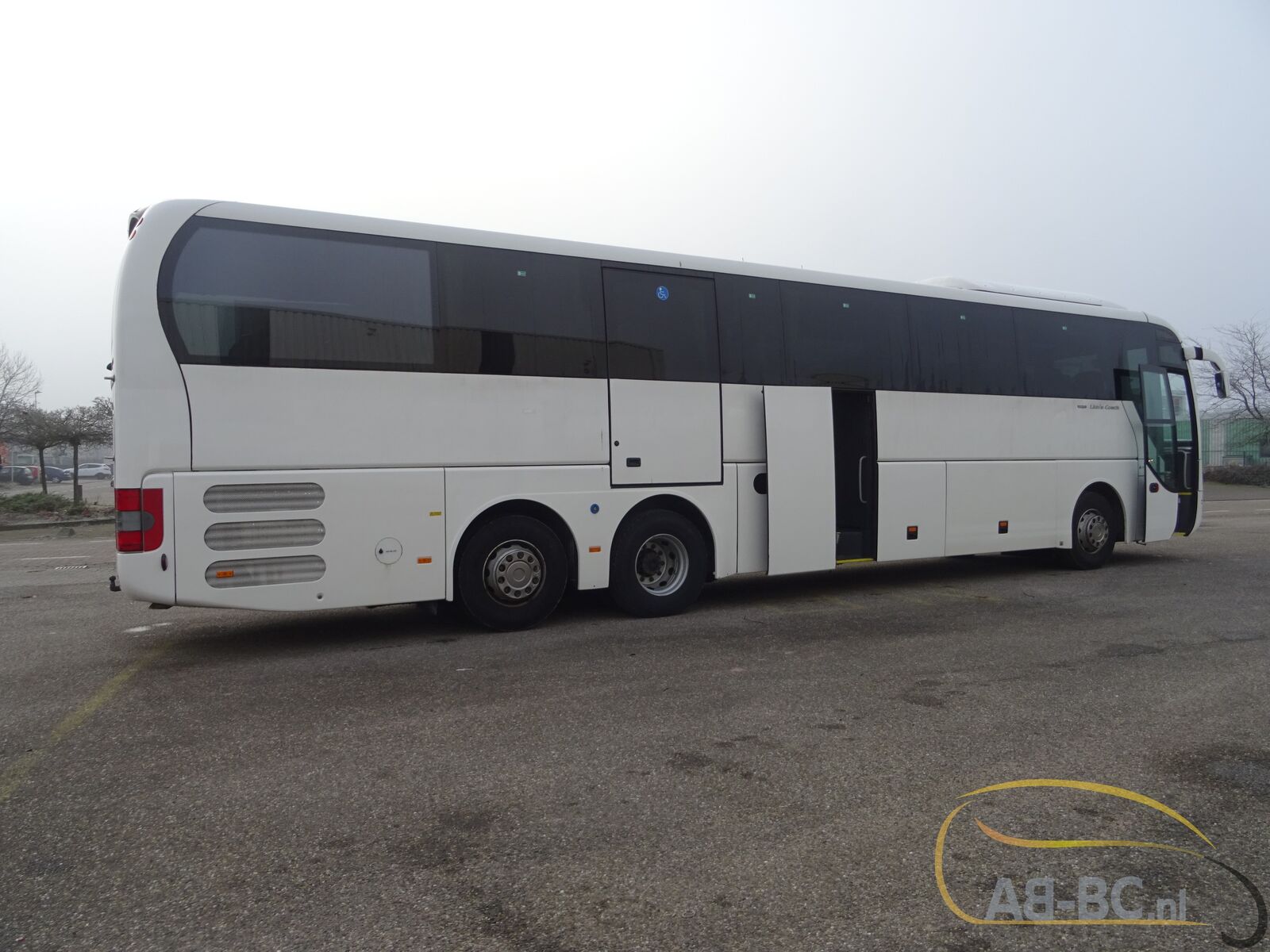 coach-bus-MAN-R08-Lions-Coach-59-Seats-EURO-6-6-wheelchair-places---1675763366678659989_orig_7908fef9c441ef4a5030efc8c71633b1--23020711482134347500