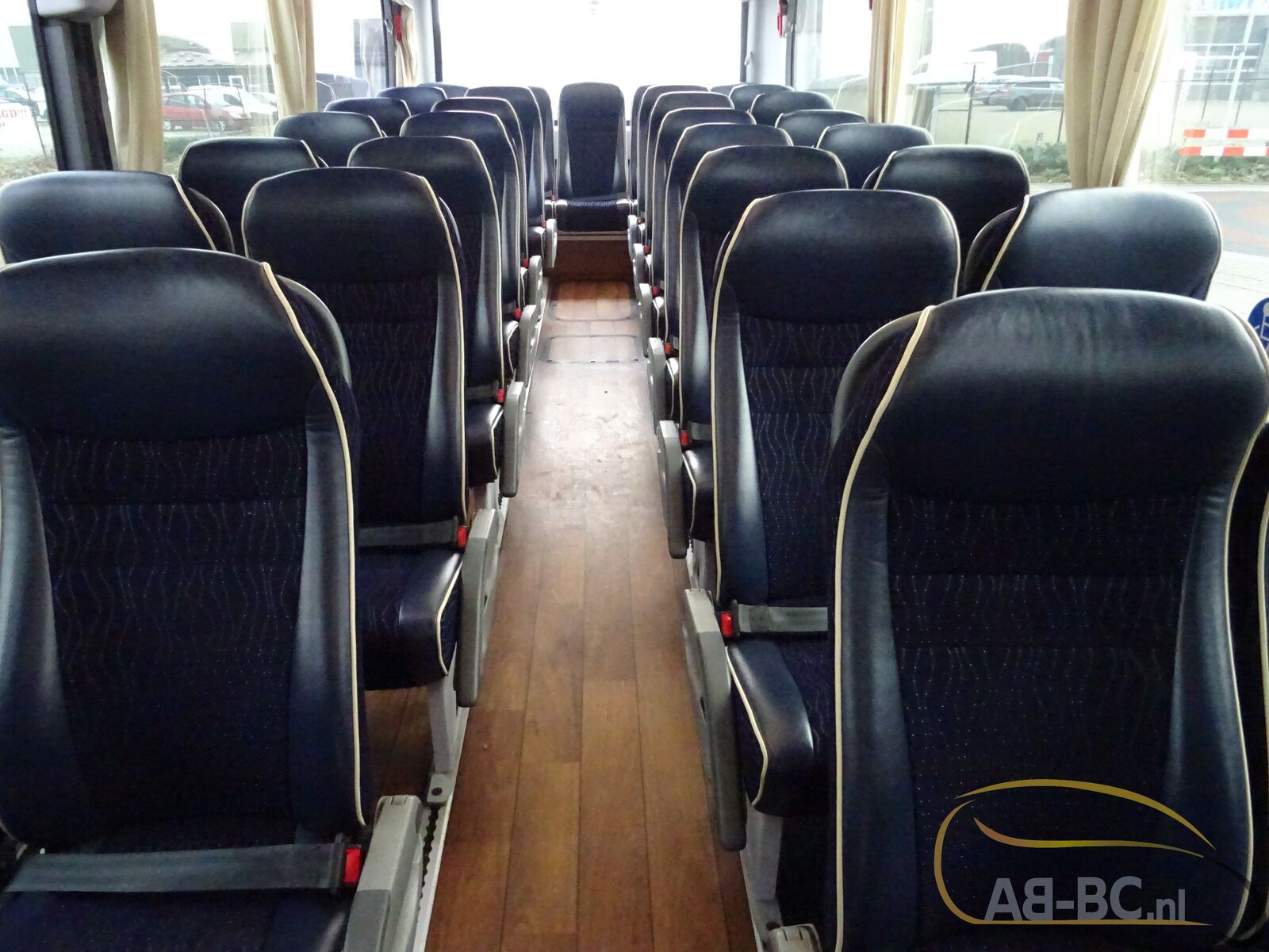 coach-bus-MAN-R08-Lions-Coach-59-Seats-EURO-6-6-wheelchair-places---1675763519481410367_orig_20eb823ede576dab1a0d6f9389358b03--23020711482134347500